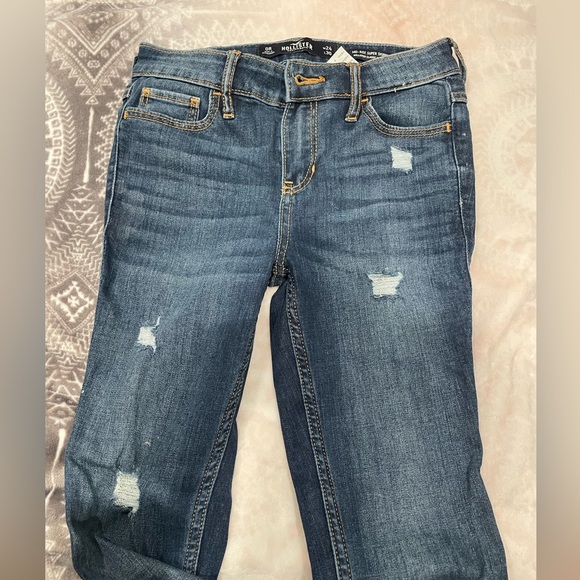 Hollister Jean size 0R - Picture 2 of 3